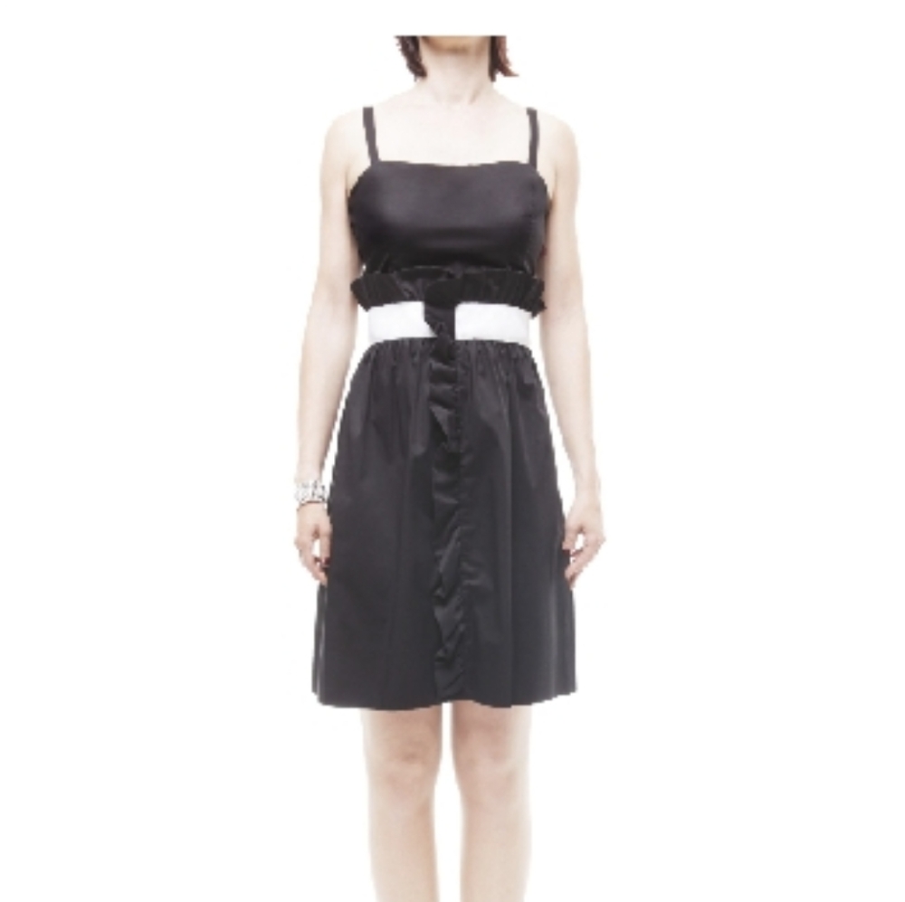Love Moschino Pleated Ruffled dress Sz 6